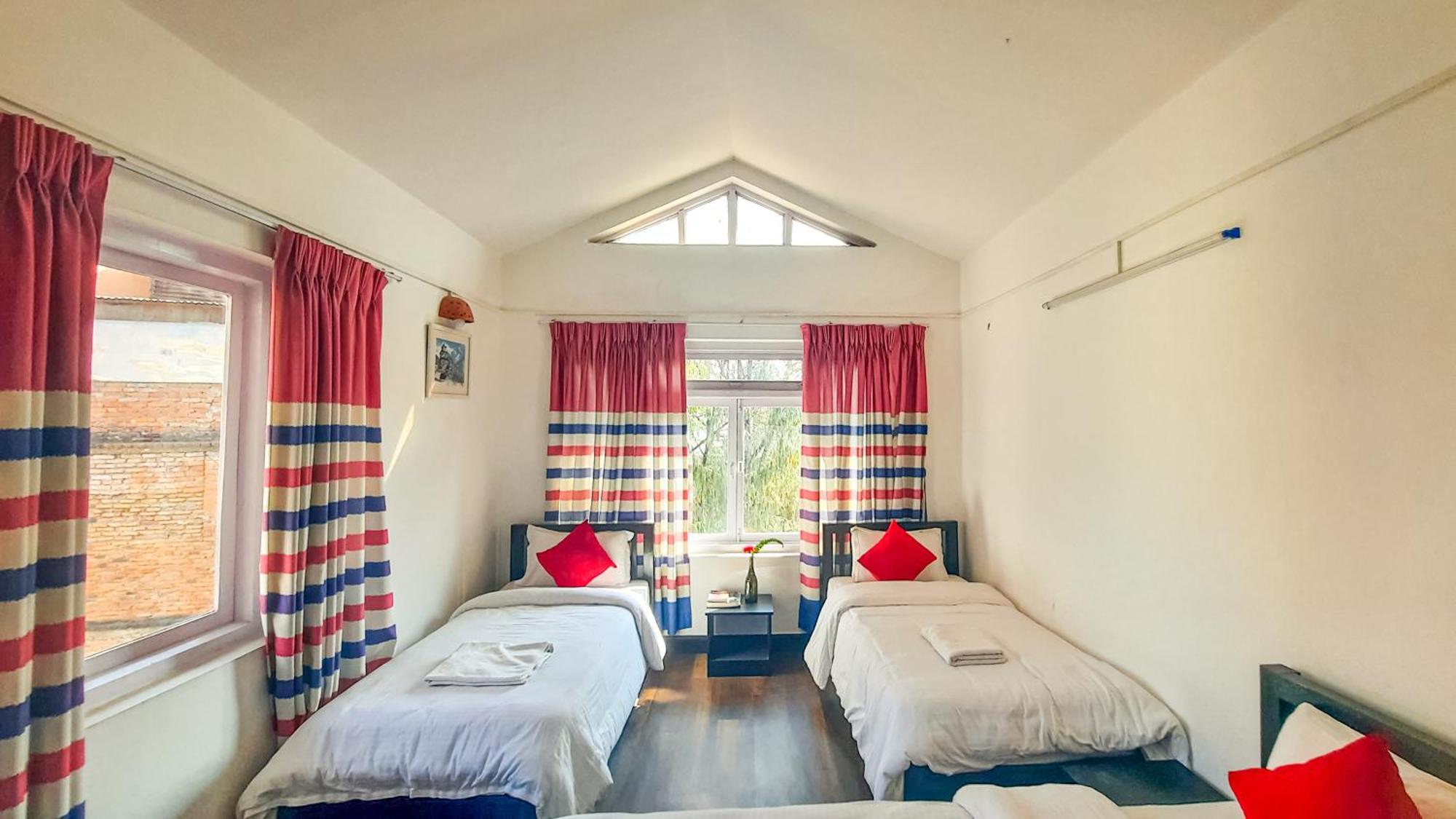 Cocina Mitho Chha Bnb Kathmandu Bagian luar foto