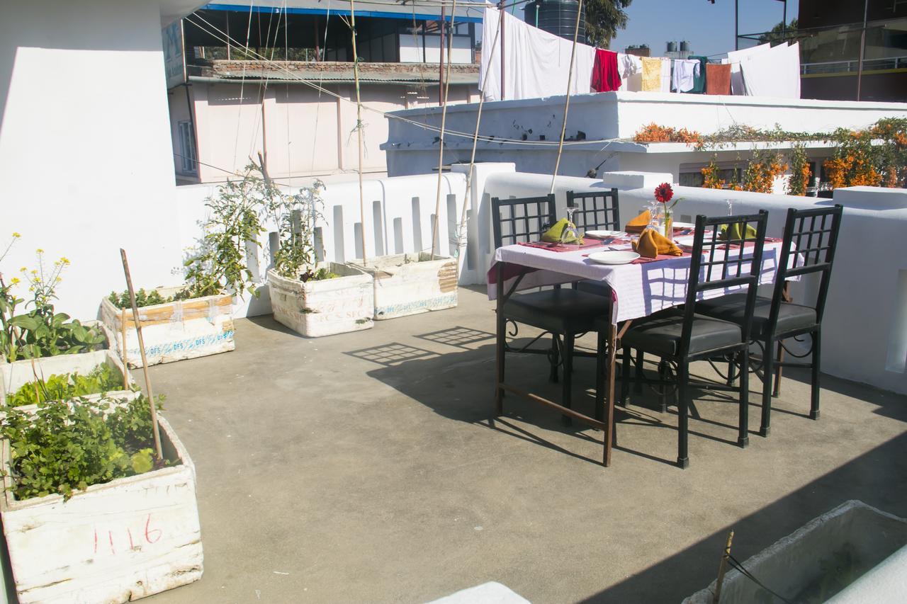 Cocina Mitho Chha Bnb Kathmandu Bagian luar foto